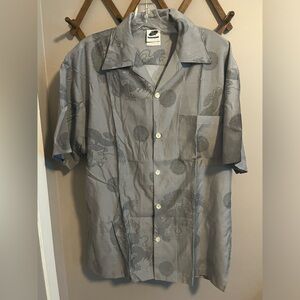 Vintage men’s bowler camp shirt with dragons size large